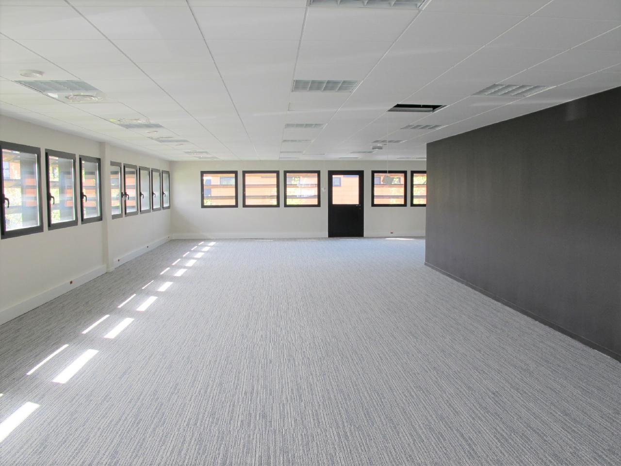 Bureau Loos 244m² Location bureau Loos Nord OLBUR2114011 12